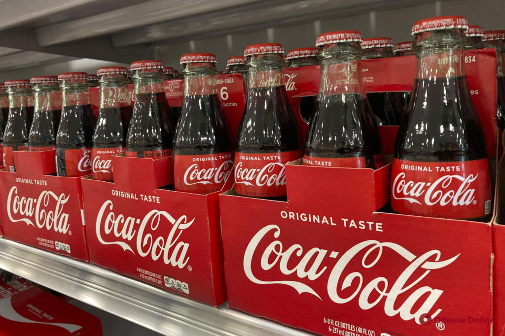 Coca-cola прекратит выпуск и продажу продукции в России