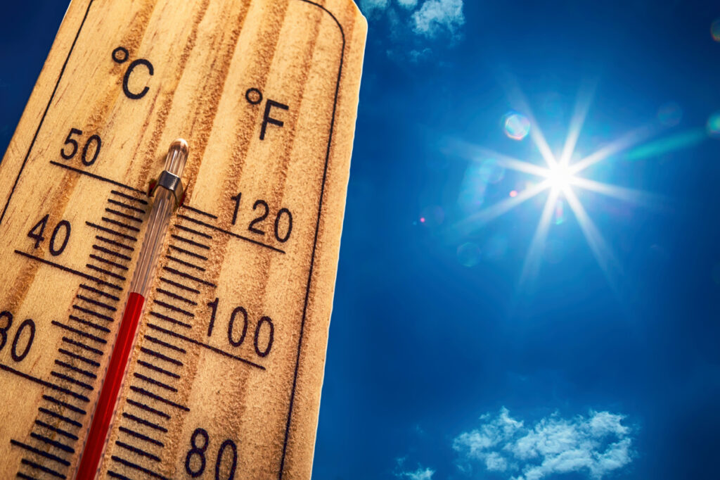 Будет жарко: температура воздуха на выходных поднимется до +36 градусов