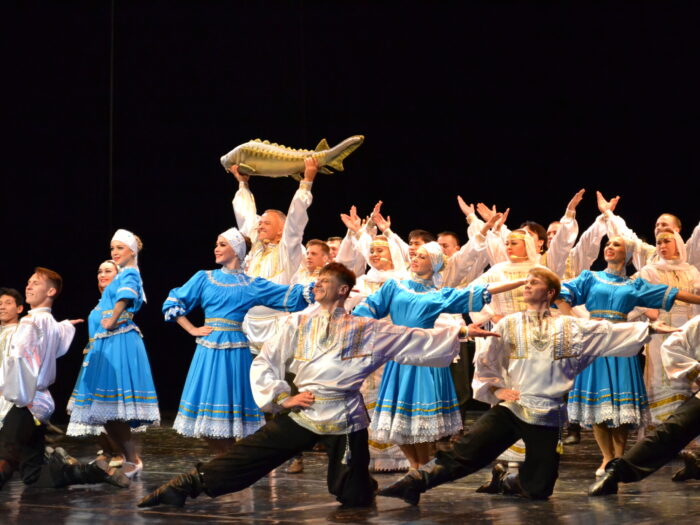 Концерт Астраханского государственного ансамбля песни и танца пройдет в Азове