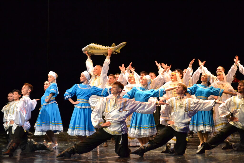 Концерт Астраханского государственного ансамбля песни и танца пройдет в Азове