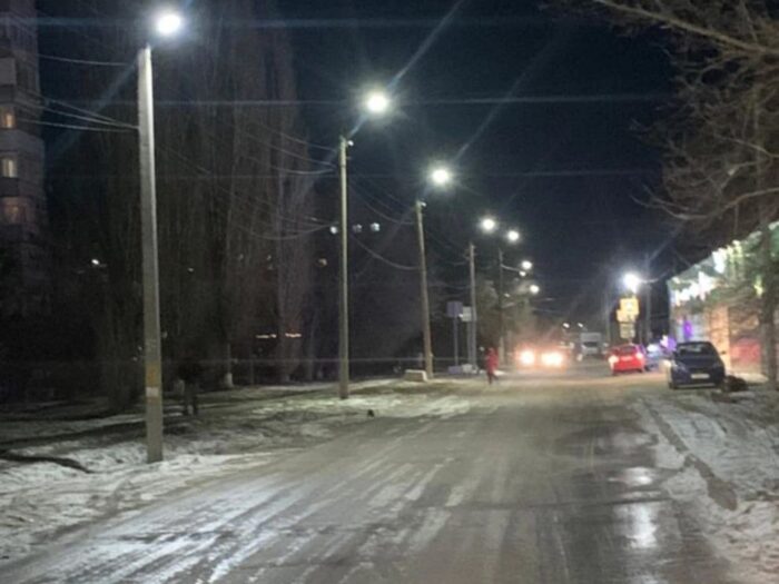 В Азовском районе реконструировали линию уличного освещения
