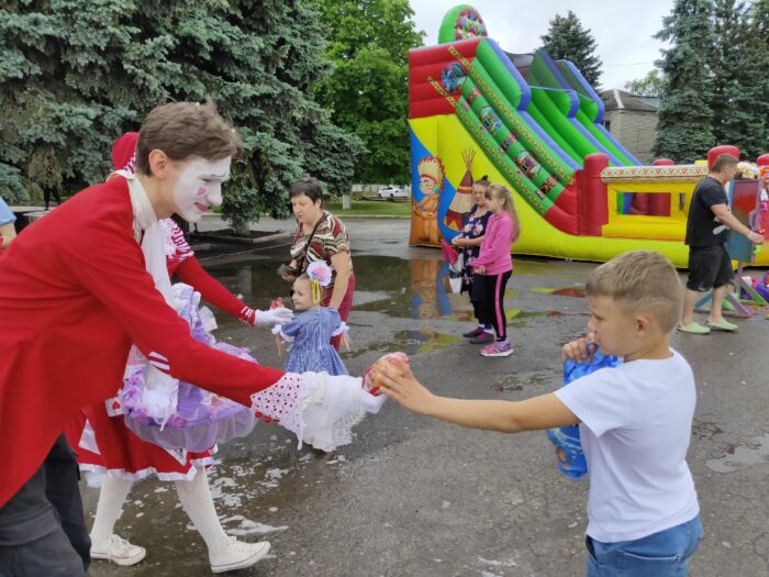 День защиты детей отметили в Азовском районе