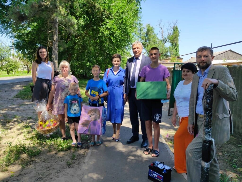 Школьник из Азовского района получил подарок от президента России