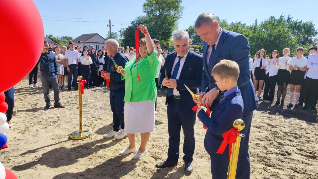 В п.Новомирском открыли новое здание врачебной амбулатории