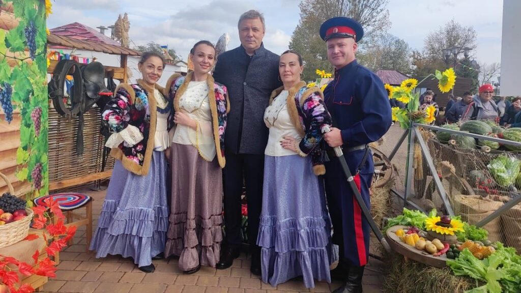 Азовский район принял участие в областном фестивале 