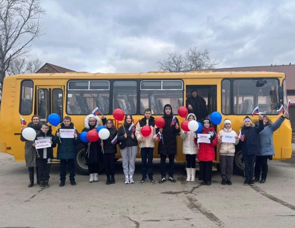 Школы Азовского района оснащают новым транспортом