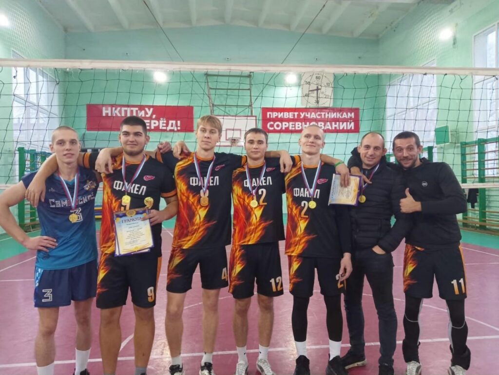 Команда «Факел» из Азовского района выиграла Кубок Ростовской области по волейболу
